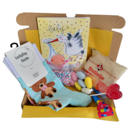 Box 41) Baby geboren